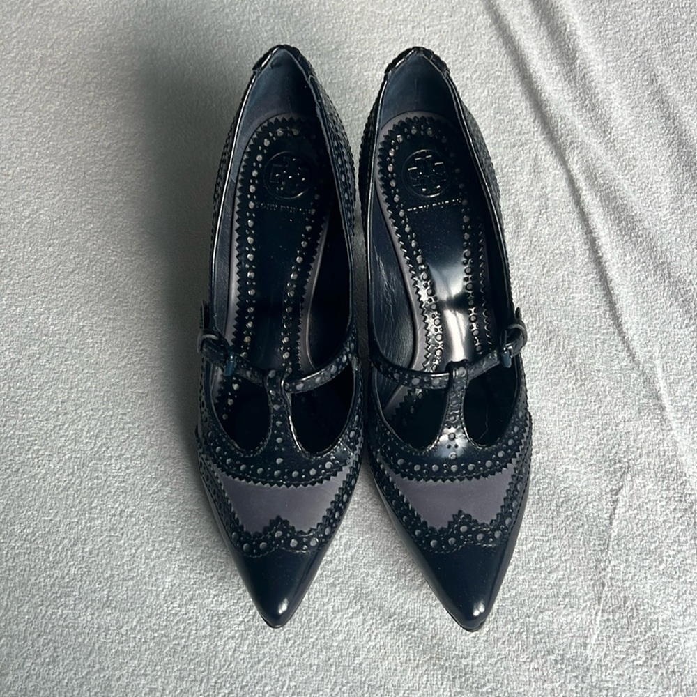 Tory Burch leather T strap Pumps